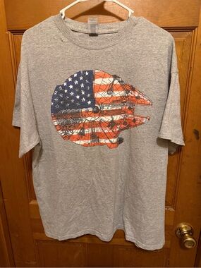 Men's Gray Graphic T-Shirt with American Flag Millennium Falcon